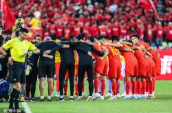 孙兴慜五连胜继续领跑积分榜，国米主帅陷下课危机！的简单介绍